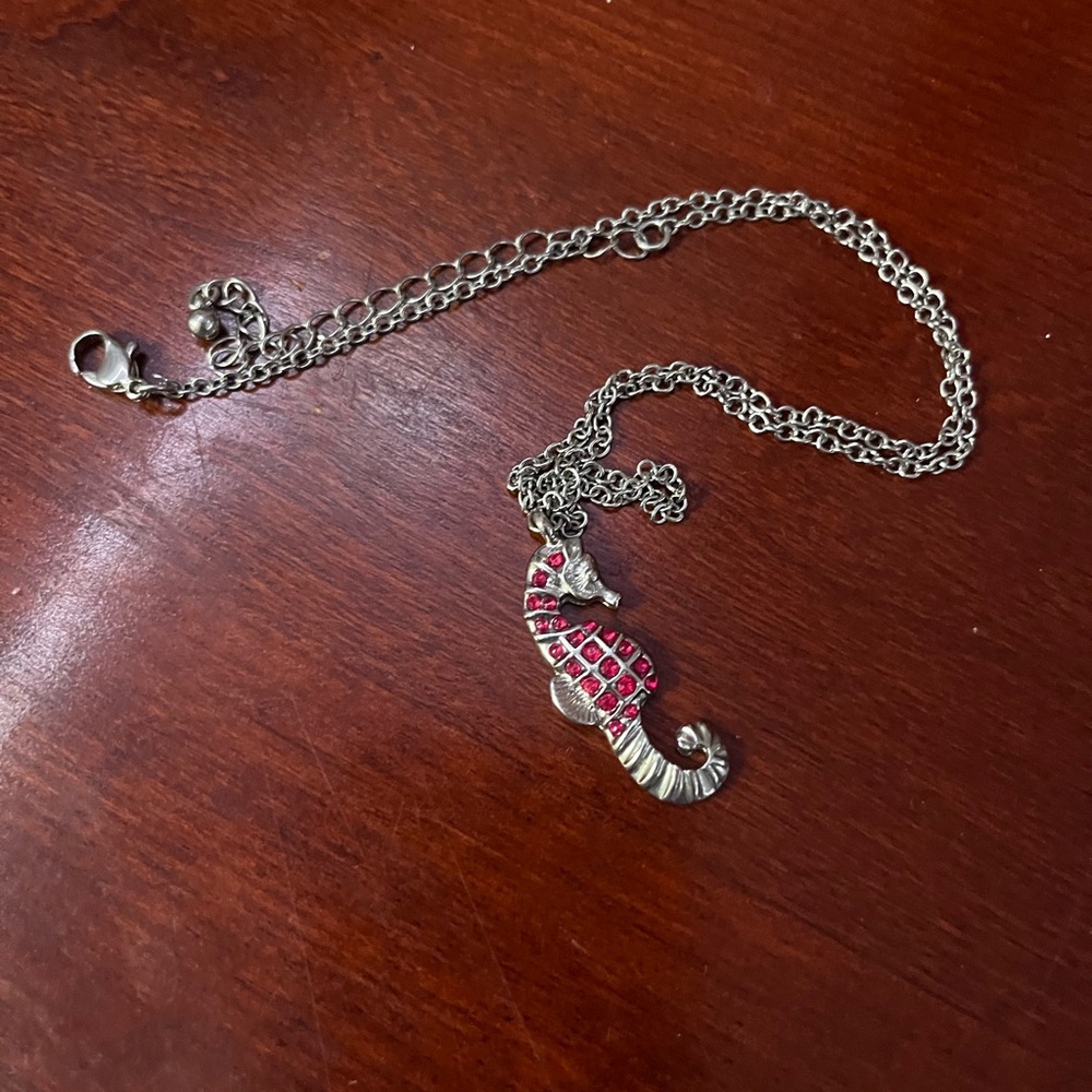 Silver Seahorse Pendant Necklace